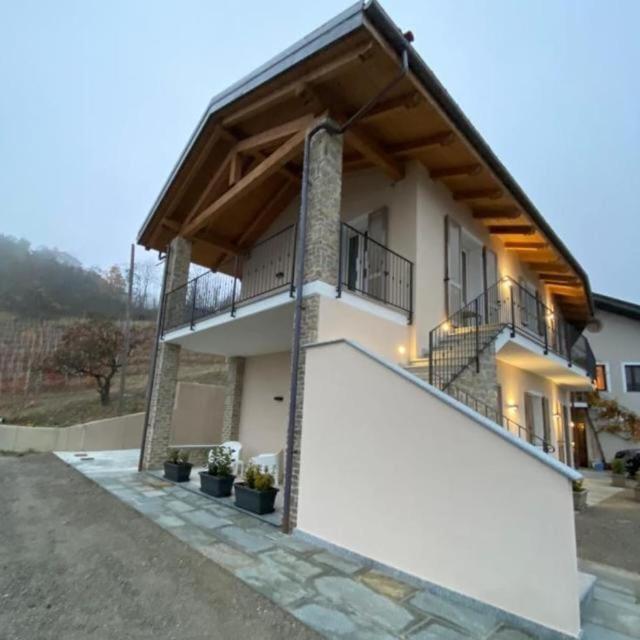 Chiabot Langhe Apartment Roddino Екстериор снимка